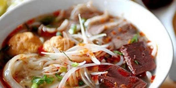 Bún Bò Huế Cô Tuyết - Gò Vấp