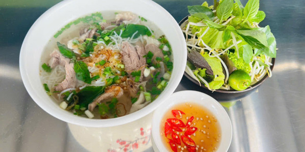 Bún Má Heo & Bún Mọc Chả Hiệp Hoài 2