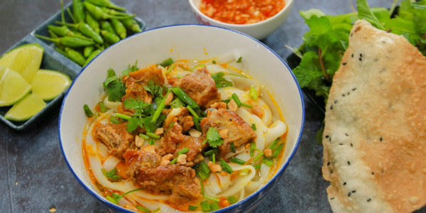 Mì Quảng Nhà Lành