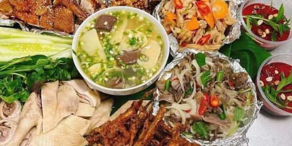 Cơm Nhà - Vịt Gà Hương Ly