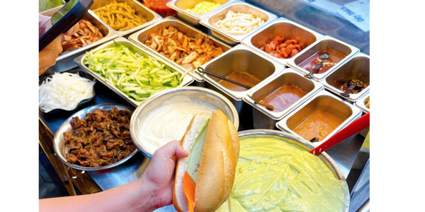 Bánh Mì Sài Gòn - 131 Văn Cao