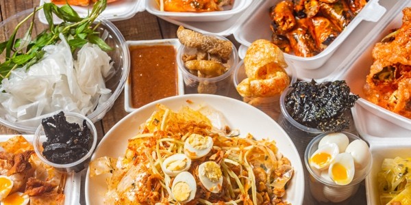 Trùm Gánh Bánh Tráng Trứng Lòng Đào