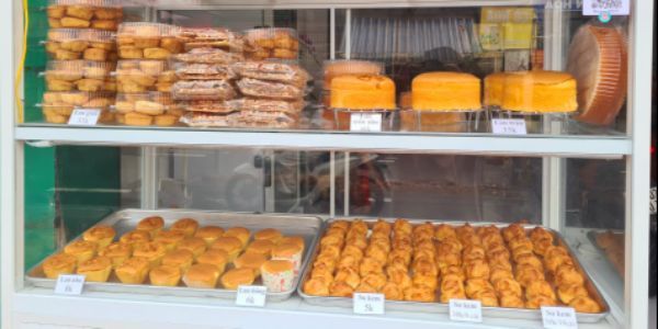 Tiệm Bánh Cô Bông - Bánh Su Kem, Bánh Bông Lan & Bánh Ngọt Các Loại - Nguyễn Kiệm