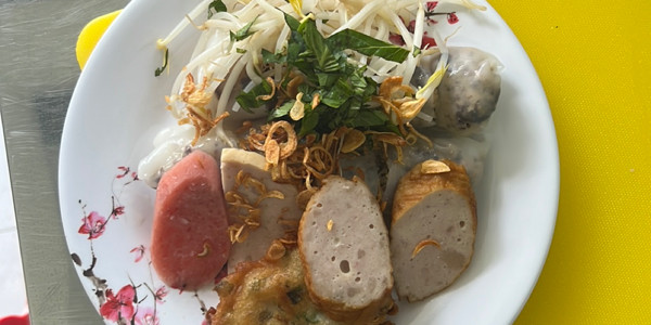 Bánh Cuốn Nóng 65