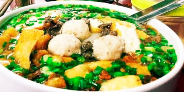 Bún Riêu Bò Khanh Tuyến - Trưng Trắc
