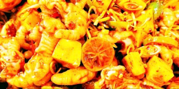 Ăn Vặt, Nước Giải Khát Nga Lê & Chân Gà Sốt Thái - Đường D6