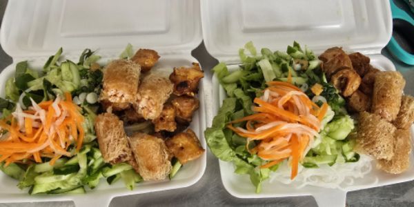 Quán Của Quắn - Bún Thịt Xiên, Bún Bò Xào & Cơm Tấm