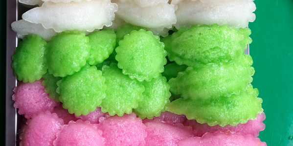 CÔ ÚT - Bánh Bò Thốt Nốt Nước Cốt Dừa - Hoàng Tam Kỳ