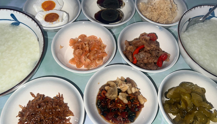 Cháo Trắng Lá Dứa - Hột Vịt Muối - 30 Nguyễn Quý Đôn