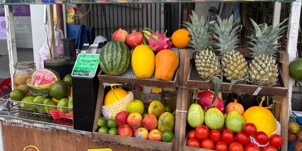 Trái Cây Dầm, Bánh & Nước Ép - 334 Diên Hồng