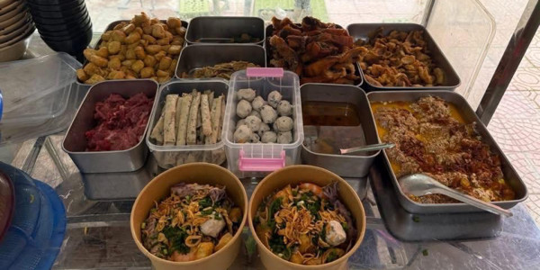 Bún Riêu Cua - Mỳ Chua Cay, Hải Sản & Xôi - Thái Hà