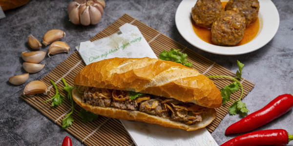 Bánh Mì & Trà Đỉnh - Trần Hưng Đạo