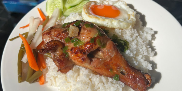 Cơm Tấm Cậu Ba Ú & Cafe