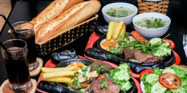 Coffee Tùng - Sinh Tố, Bánh Mì & Bò Né