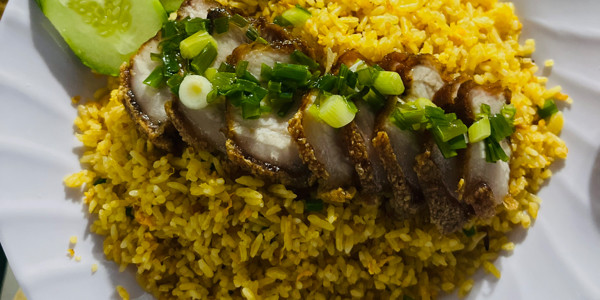 Quán Cơm Chiên Gà Anh Ba - Hai Bà Trưng