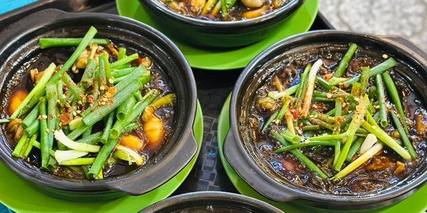 Cơm Gà & Cháo Gà Kho Sing - Nguyễn An Ninh