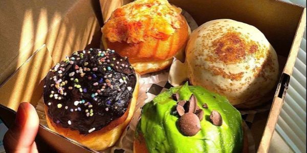 ELAMON DONUT - Phạm Văn Đồng