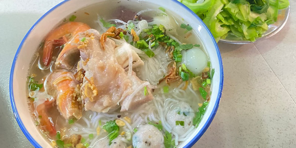 Bún, Lẩu Chả Cá Khổ Qua Cẩm Tú - Khu Giảng Viên