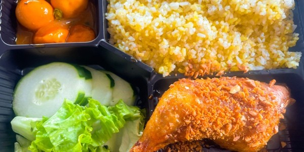 Tiệm Cơm +84 Lô Cồ