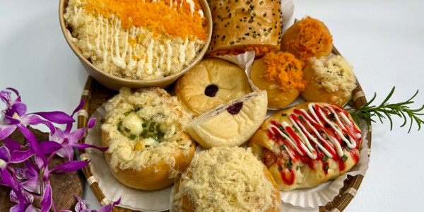 Sweeteas Bakery & Tea - Lý Phục Man