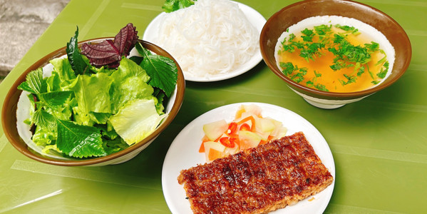 Cô Yến - Bánh Cuốn Lạng Sơn & Bún Chả Phên - Bắc Từ Liêm