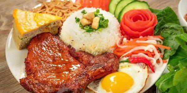 Cơm Ngon 999 - Dĩ An