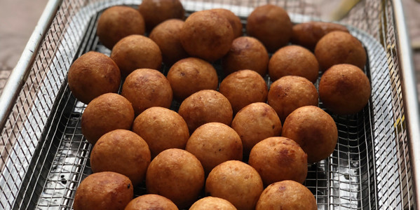 Bánh Khoai Mỡ LỦM - Trần Đại Nghĩa