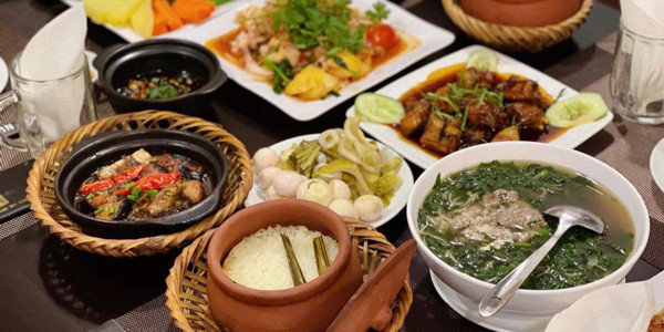 Cơm Nhà Restaurant