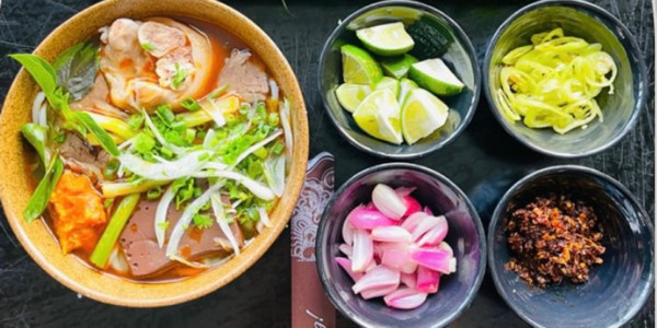 Bún Bò O Si - Cách Mạng Tháng Tám
