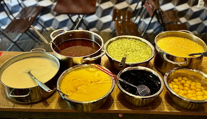 Kim Hoàng - Chè - 95 Quang Trung