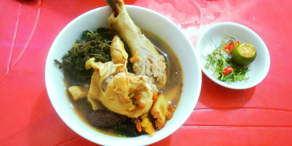 Gà Tần - 25 Tô Hiệu