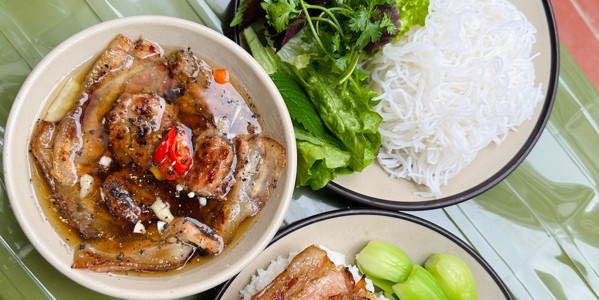 Cơm Thịt Nướng - Văn Khê