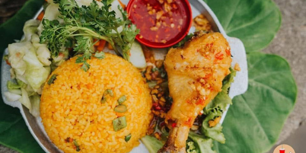 Cơm Gà Hội An & Sườn Rim Me - Thuận An