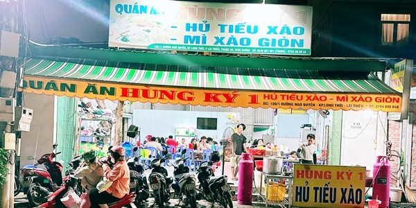 Hủ Tiếu Xào - Mì Xào Giòn Hùng Ký 1 - Bờ kè Lái Thiêu