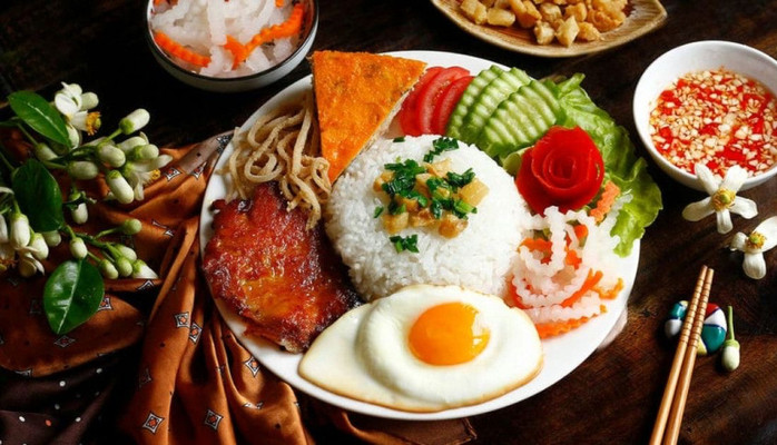 Cơm Tấm Ma - Sườn Tươi - 49 Ông Ích Khiêm