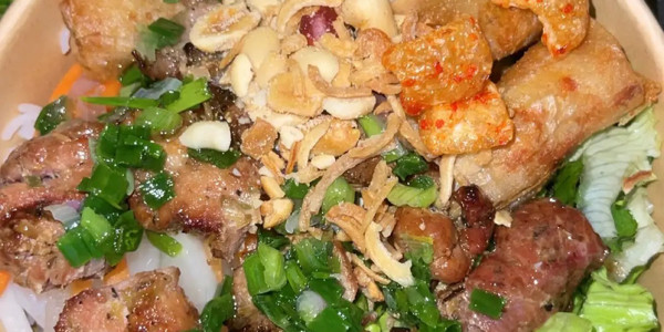 Chi Chi - Bánh Mì, Bún Thịt Nướng - Bình Giã