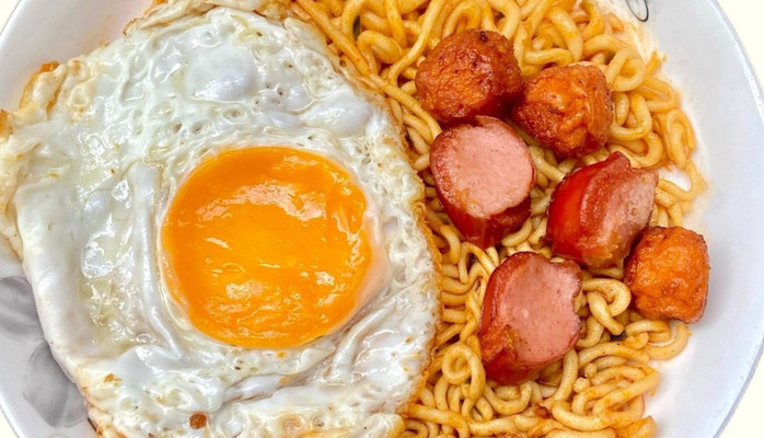 Mì Trộn Cay - Tiệm Mì Của Vũ - 126/12/7 Thanh Niên