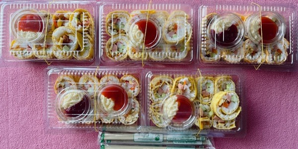Tiệm Ăn Vặt Ụt Ụt