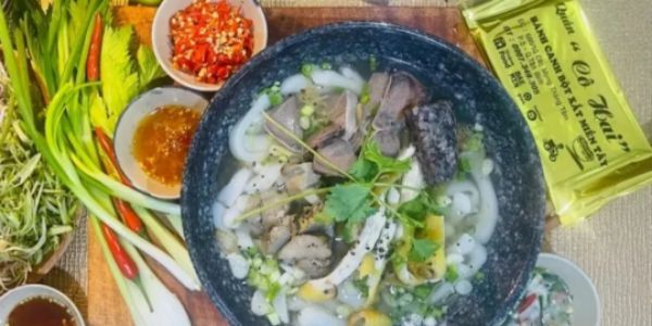 Quán Bánh Canh Bột Xắt Miền Tây Cô Hai - Cách Mạng Tháng 8