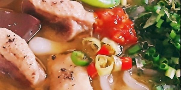 Chi Mô - Bánh Canh Vịt Quảng Trị
