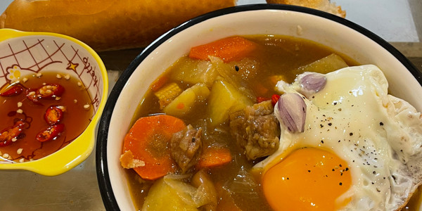 Cà Ri Vị Nhật Thơm Lừng
