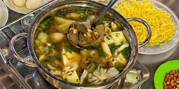 Lẩu Bò Năm Cảnh 10 - Võ Thị Sáu