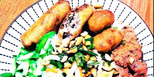 YAN - Bún Chả Giò Tôm Thịt Nướng