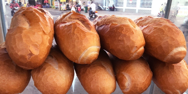 Bánh Mì Chả Cá Hồng Ân - Đồ Ăn Sáng & Nước Giải Khát - 192 Nguyễn Hội