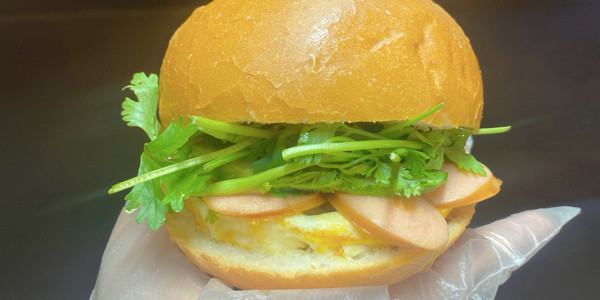 NUTTY BAMI - Bánh Mì Thịt Nướng Hạt Điều