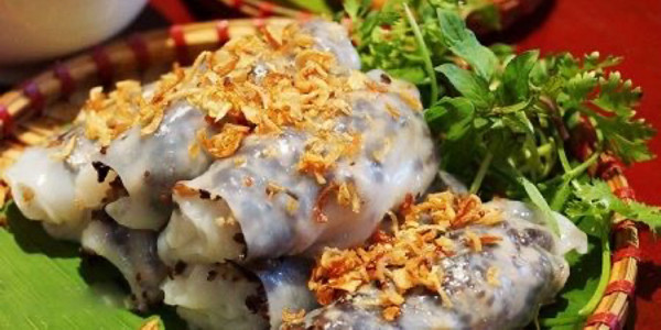 Bánh Cuốn & Gà Tần - Nguyễn Khang