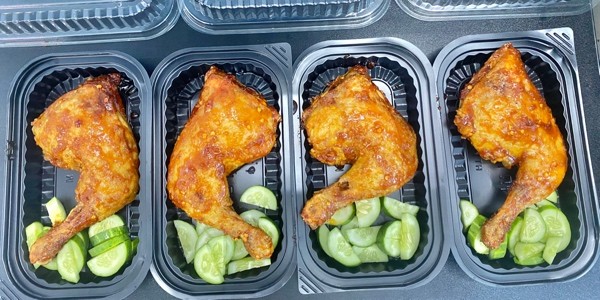 Gà Nướng Sốt & Pizza Mai Mai