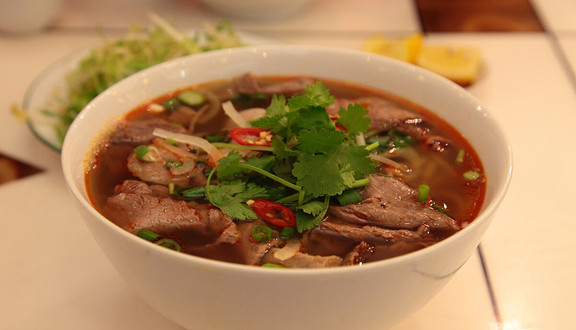 Long Phụng - Bún Bò & Hủ Tiếu
