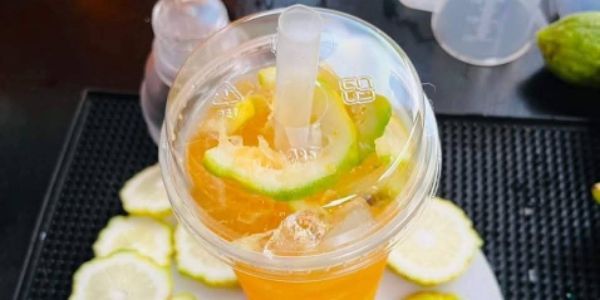 Tiệm Trà Chanh Giã Tay - Jena