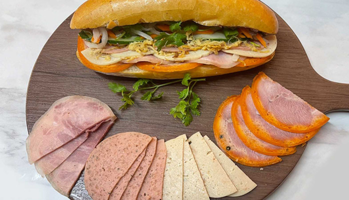 SỮA FOOD - Bánh Mì Sài Gòn & Doner Kebab - Hoàng Công Chất
